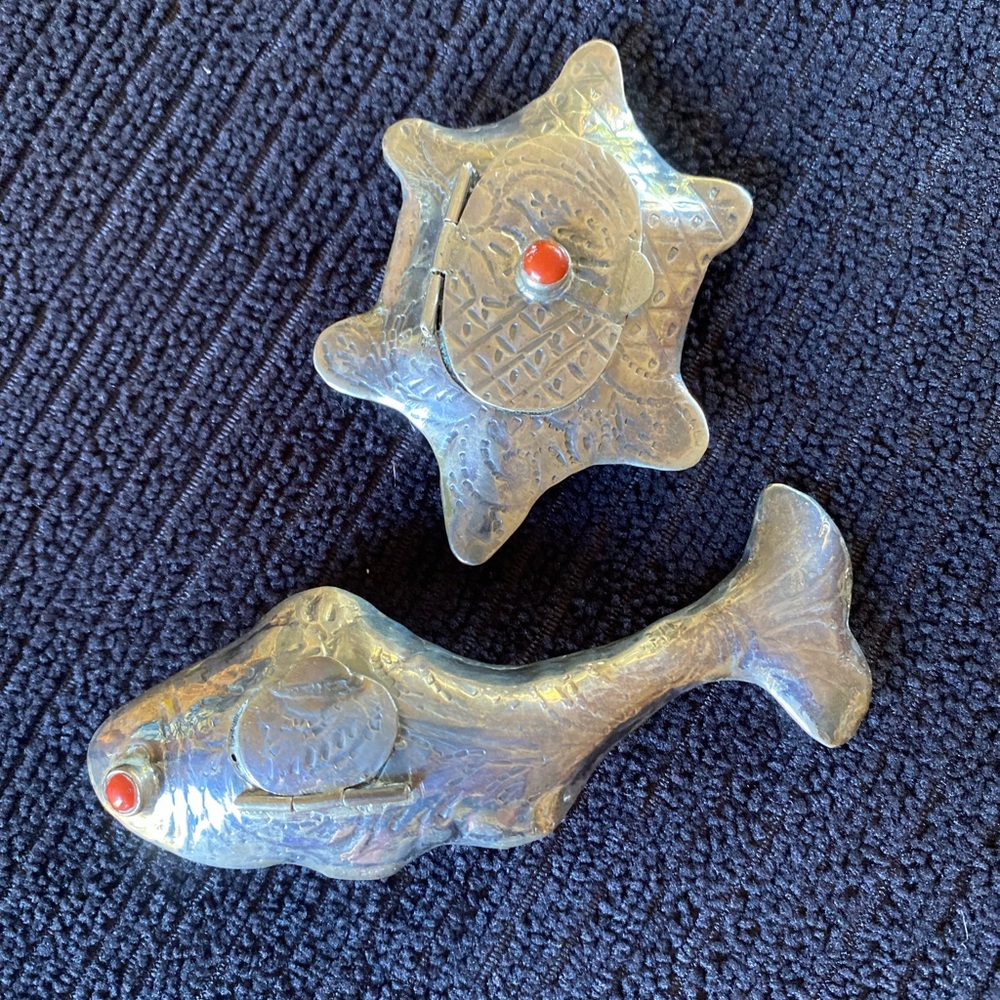 Vintage Etched Silver Fish and Turtle Snuff Box Set